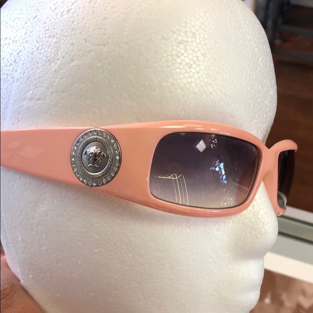 Versace sunglasses 💕💕💕💕💕
